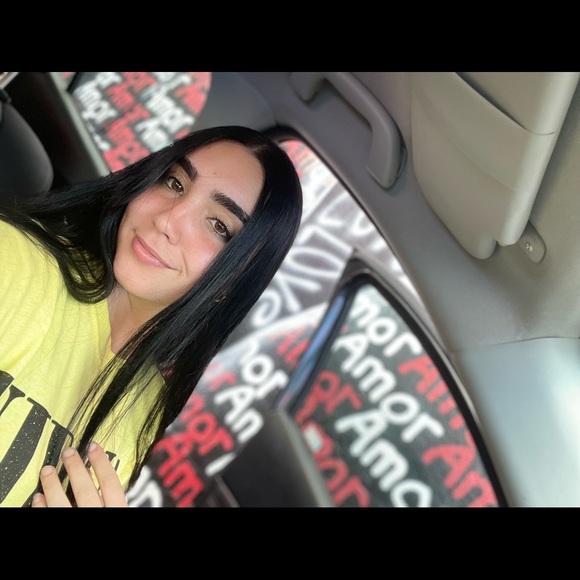 Meet your Posher, Nhatali - Picture 1 of 1